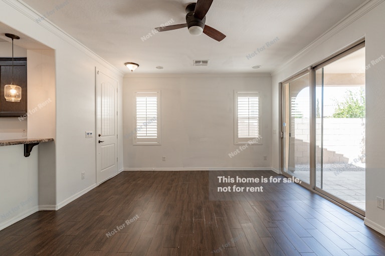 Photo 10 of 25 - 231 E Indigo Dr, Chandler, AZ 85286