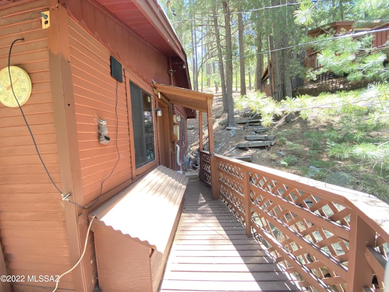 Photo 19 of 32 - 12708 N Sabino Canyon Pkwy, Mount Lemmon, AZ 85619