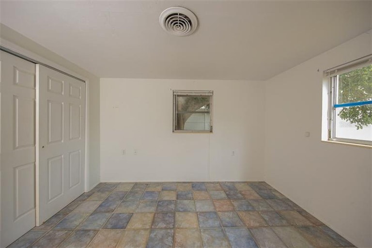 Photo 12 of 20 - 730 Longboat Ct, Longboat Key, FL 34228
