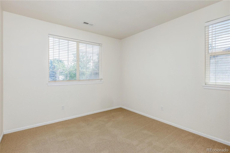 Photo 20 of 22 - 1205 S Flat Rock Cir, Aurora, CO 80018