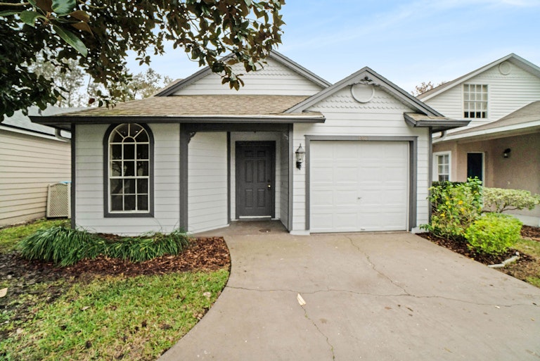 Photo 1 of 17 - 1487 Creekside Cir, Winter Springs, FL 32708