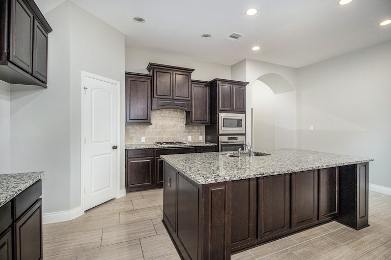Photo 8 of 17 - 3022 Hickory Springs Ln, Rosenberg, TX 77471