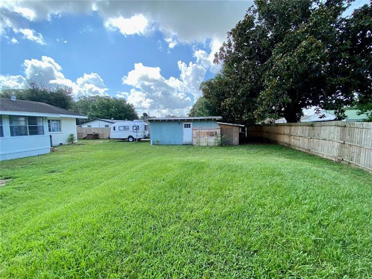 Photo 51 of 60 - 4081 Lake Marianna Dr, Winter Haven, FL 33881