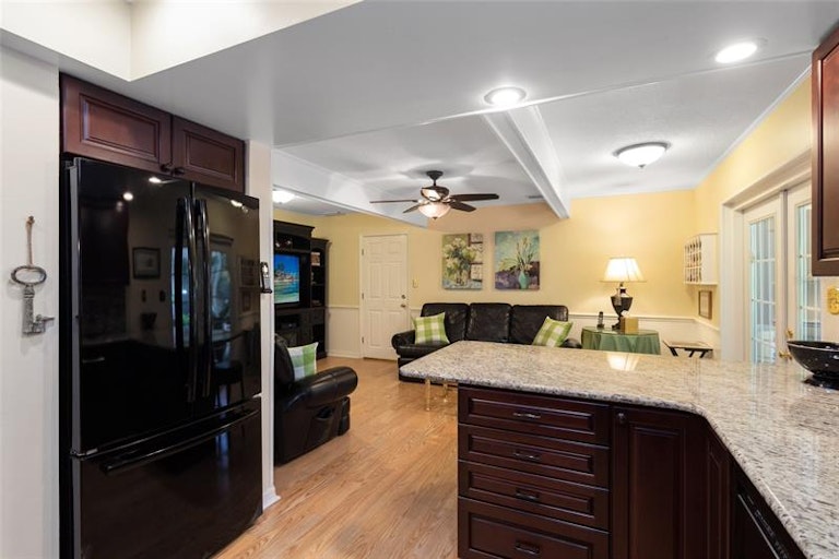 Photo 12 of 38 - 4330 Old Dominion Rd, Orlando, FL 32812