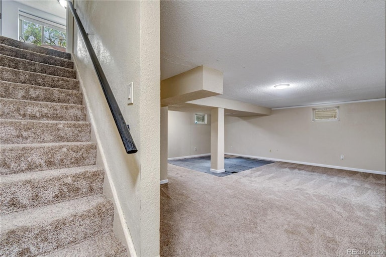 Photo 16 of 38 - 3281 S Evanston St, Aurora, CO 80014