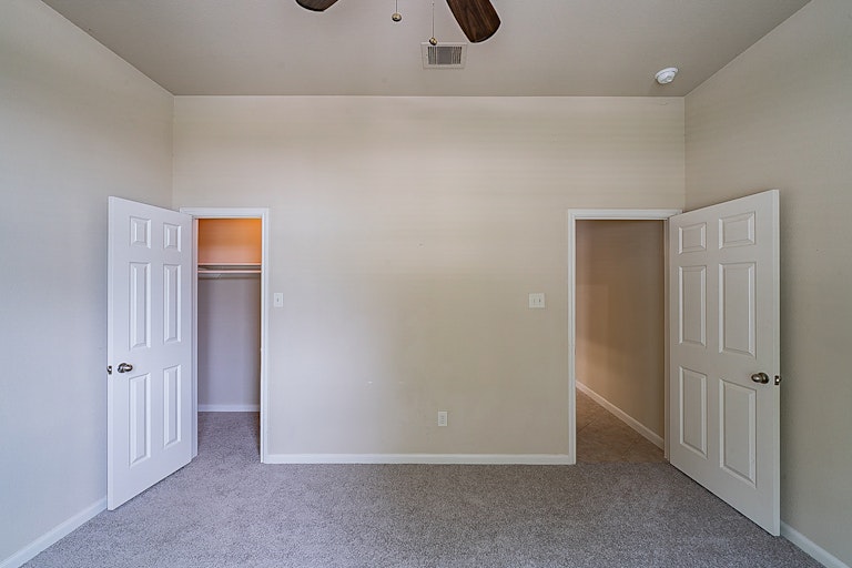 Photo 22 of 37 - 14727 Fountain Stone Ln, Humble, TX 77396