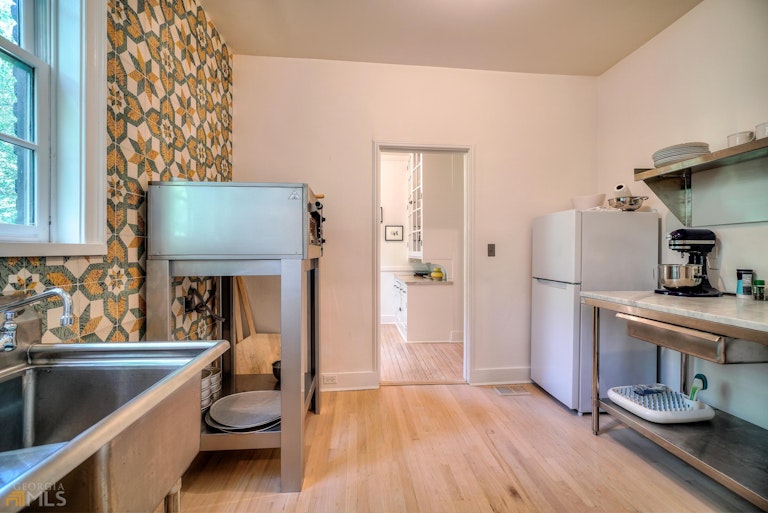 Photo 48 of 59 - 898 Briarcliff Rd NE, Atlanta, GA 30306