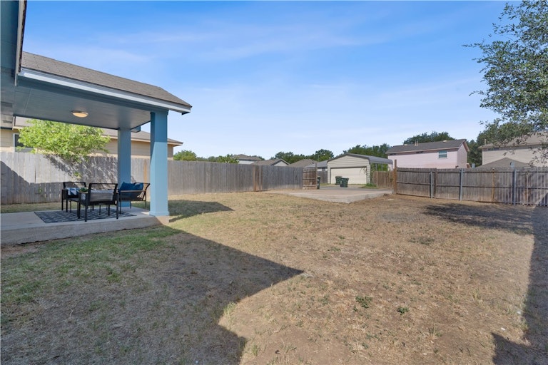 Photo 27 of 34 - 125 Segovia Way, Pflugerville, TX 78660