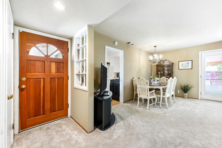 Photo 2 of 31 - 3359 Becerra Way, Sacramento, CA 95821