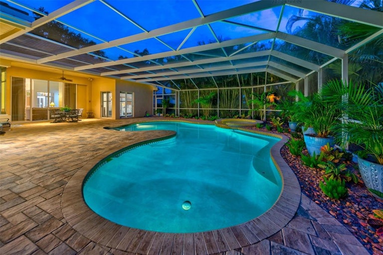 Photo 38 of 54 - 2107 Pinnacle Cir S, Palm Harbor, FL 34684