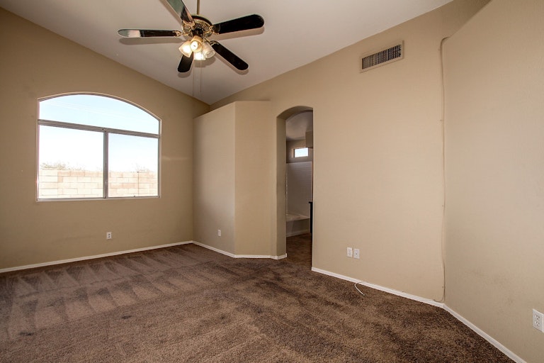 Photo 14 of 23 - 8743 N 112th Ave, Peoria, AZ 85345
