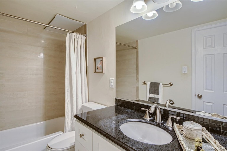 Photo 8 of 20 - 800 N Washington St #307, Denver, CO 80203