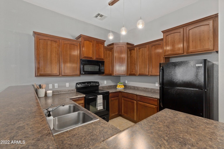 Photo 13 of 24 - 2727 N Price Rd #81, Chandler, AZ 85224