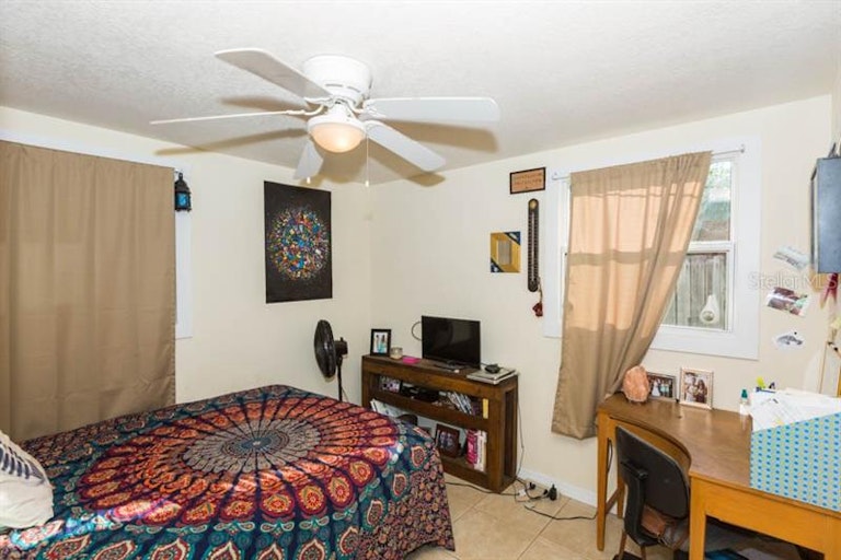 Photo 16 of 25 - 1509 W River Shore Way, Tampa, FL 33603