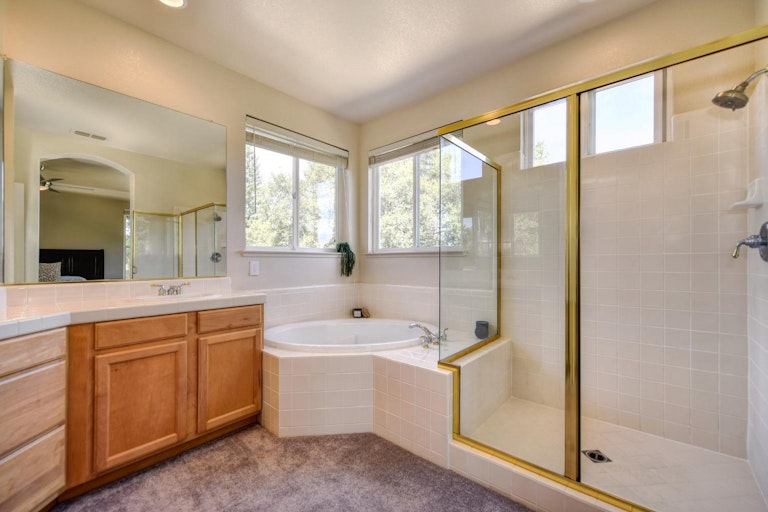 Photo 36 of 42 - 12017 Gold Pointe Ln, Gold River, CA 95670