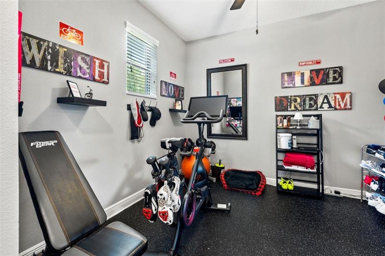 Photo 25 of 58 - 19402 Whispering Brook Dr, Tampa, FL 33647