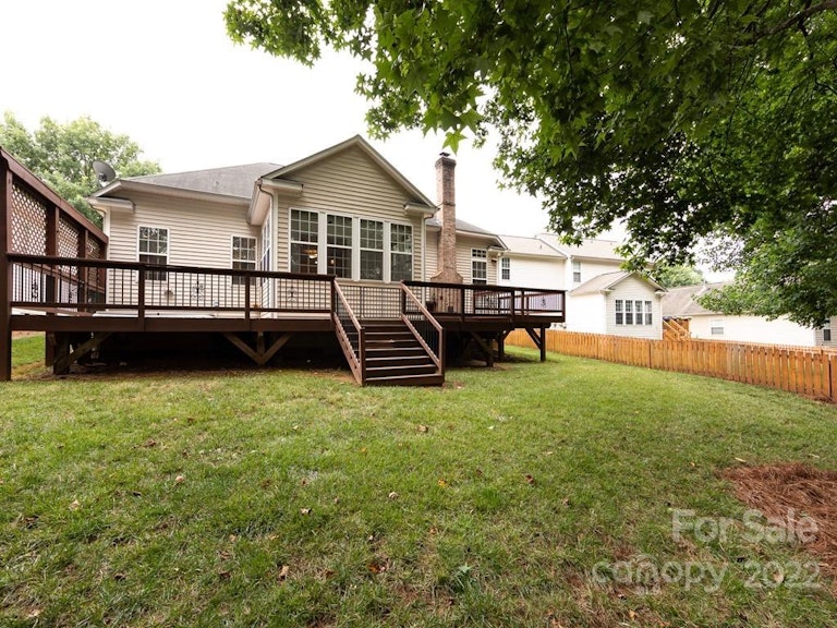 Photo 33 of 37 - 11929 Harmon Ln, Pineville, NC 28134