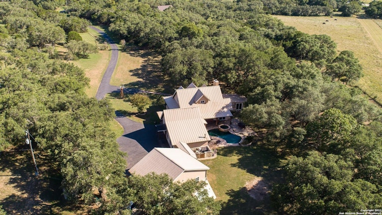 Photo 44 of 51 - 1359 E Ammann Rd, Bulverde, TX 78163