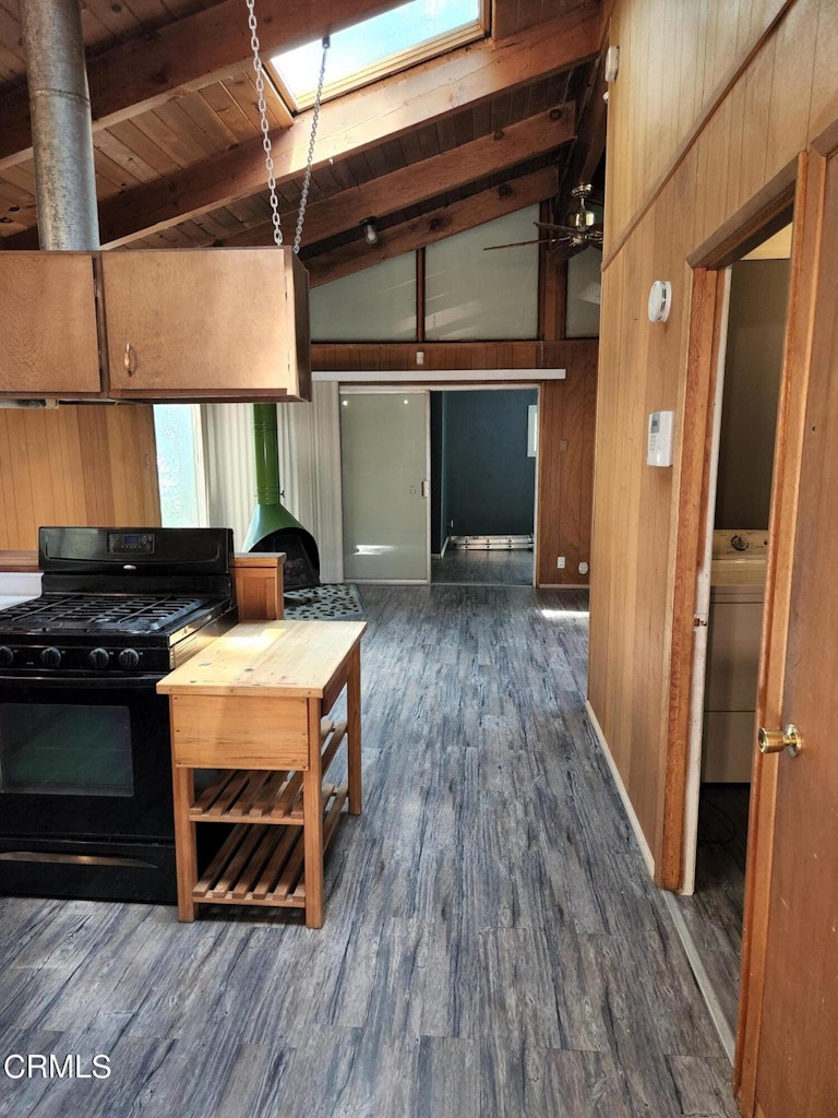 Photo 6 of 30 - 1048 Mercury Way, Crestline, CA 92325