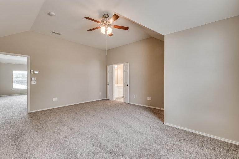 Photo 19 of 26 - 3301 Avery Ln, McKinney, TX 75070