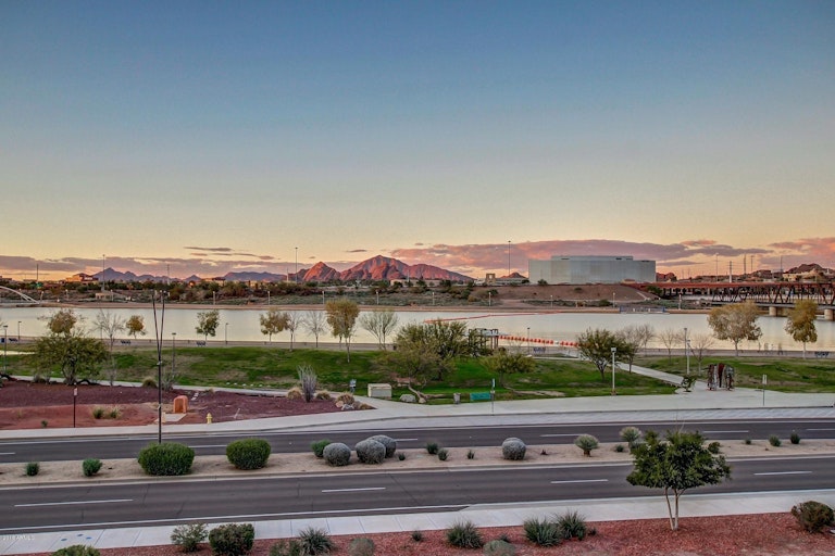 Photo 24 of 45 - 425 W Rio Salado Pkwy #307, Tempe, AZ 85281