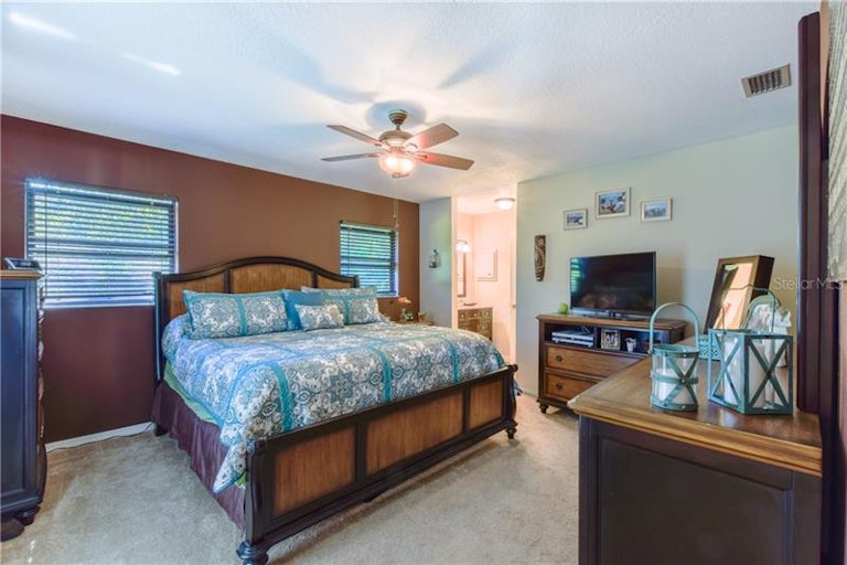 Photo 14 of 25 - 6166 Cavan St, Englewood, FL 34224