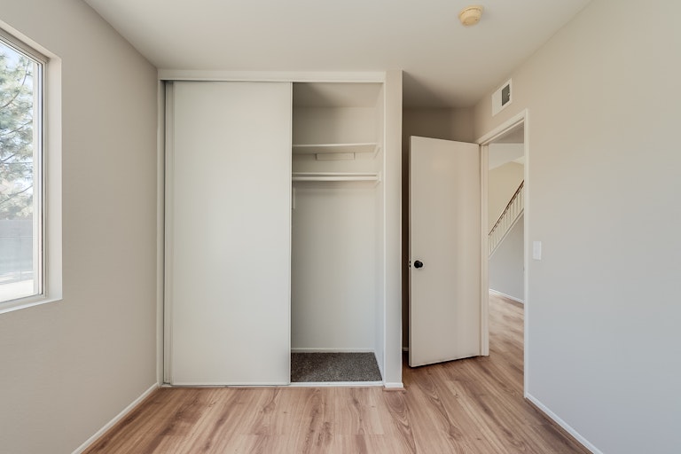 Photo 13 of 17 - 1568 N Grove St, Redlands, CA 92374