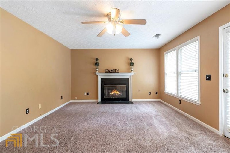 Photo 7 of 18 - 1215 Carlysle Park Dr, Lawrenceville, GA 30044
