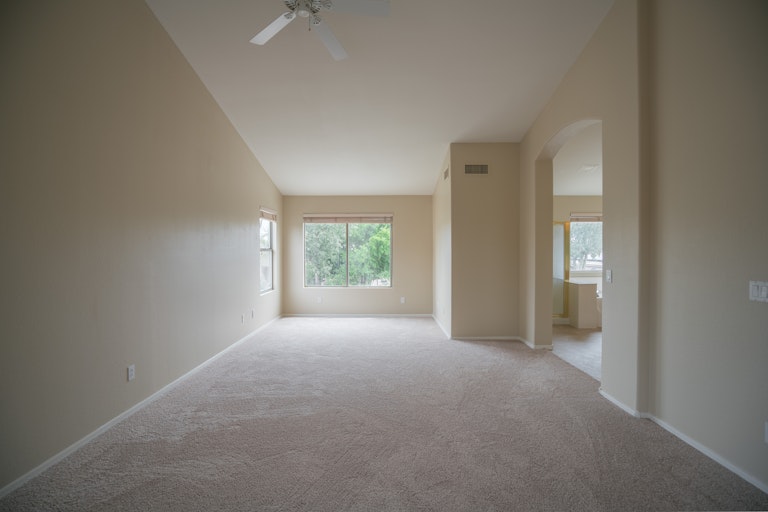 Photo 5 of 28 - 4233 E Rowel Rd, Phoenix, AZ 85050