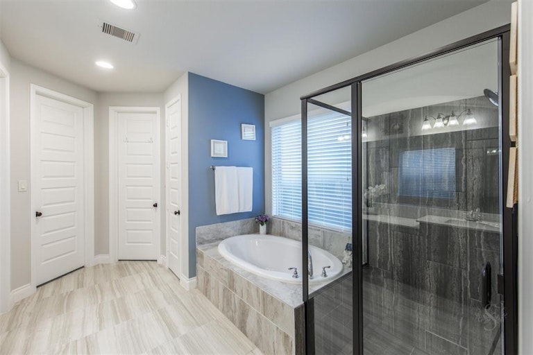 Photo 23 of 38 - 16818 Caney Mountain Dr, Humble, TX 77346