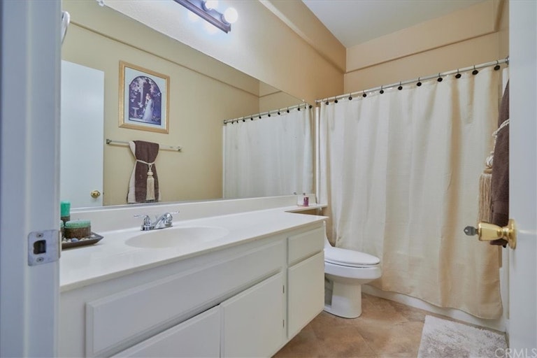 Photo 17 of 45 - 3396 Murray Hill Way, Hemet, CA 92545