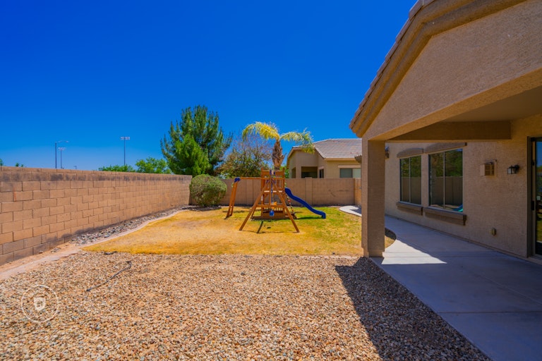 Photo 32 of 34 - 18016 W Paradise Ln, Surprise, AZ 85388