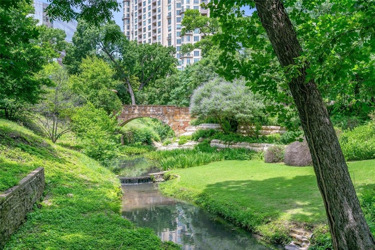Photo 37 of 38 - 3225 Turtle Creek Blvd #1226, Dallas, TX 75219