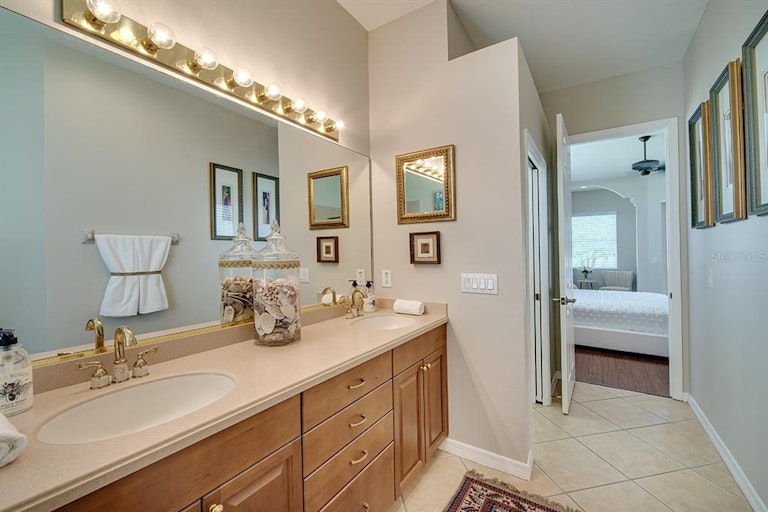 Photo 26 of 55 - 12143 Maple Ridge Dr, Parrish, FL 34219