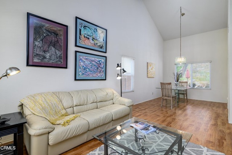 Photo 11 of 25 - 6175 Palomar Cir, Camarillo, CA 93012
