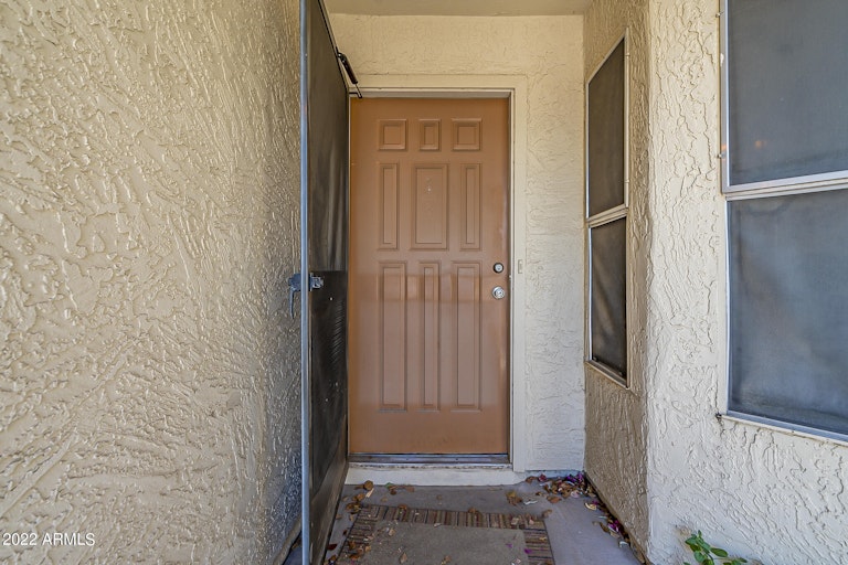 Photo 4 of 32 - 2541 E Wagoner Rd, Phoenix, AZ 85032