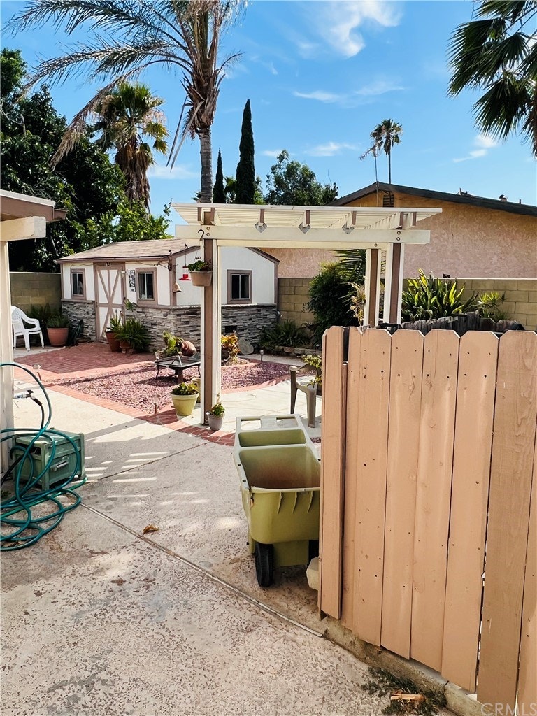 Photo 20 of 23 - 17683 Hibiscus Ct, Fontana, CA 92335