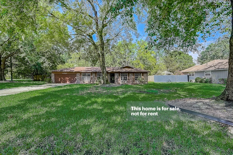 Photo 11 of 38 - 6382 Johnnie Cir W, Jacksonville, FL 32244