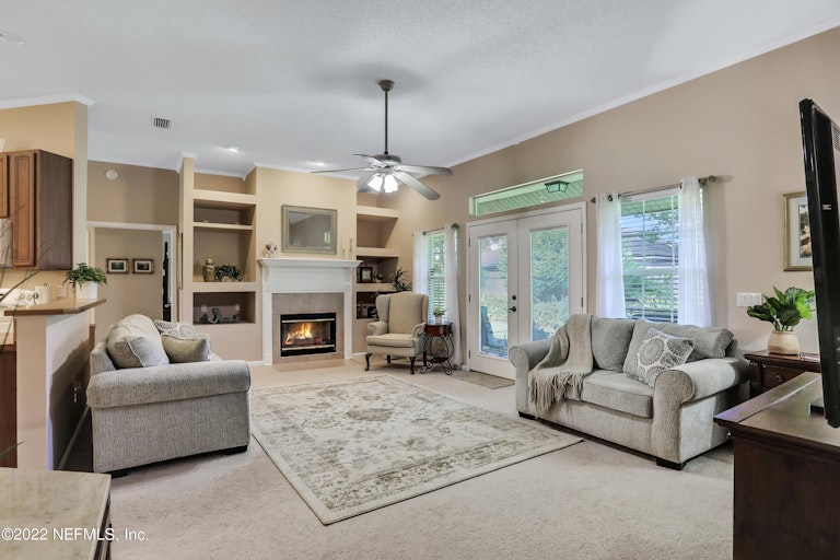 Photo 2 of 32 - 12669 Eaglesham Dr, Jacksonville, FL 32225
