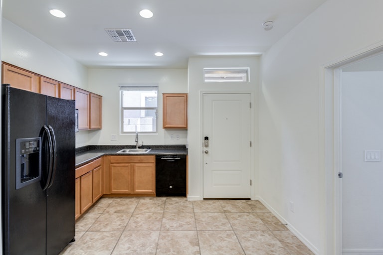 Photo 11 of 37 - 4570 W Alabama Ln, Queen Creek, AZ 85142