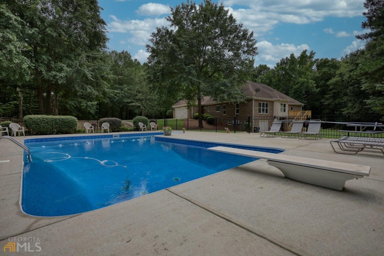 Photo 12 of 50 - 235 Newton Ridge Dr, Covington, GA 30014