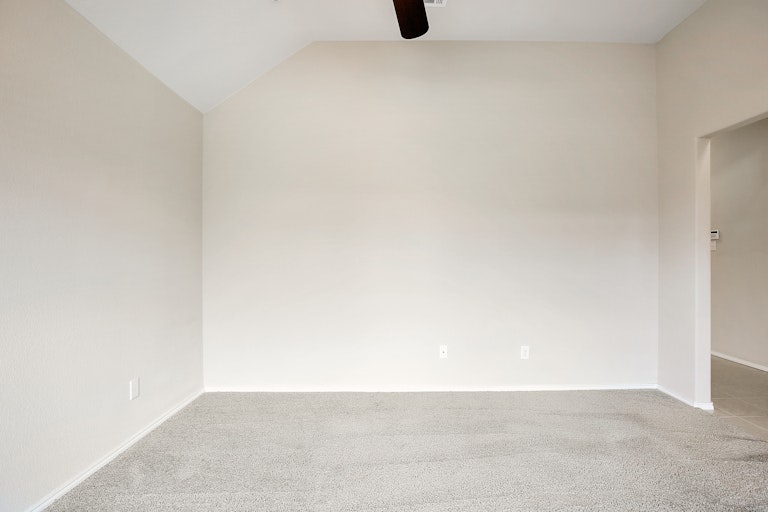 Photo 7 of 26 - 4021 Winter Springs Dr, Fort Worth, TX 76123