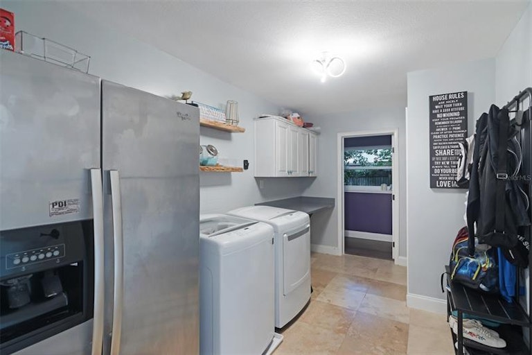 Photo 32 of 51 - 116 Wisteria Dr Unit B, Longwood, FL 32779