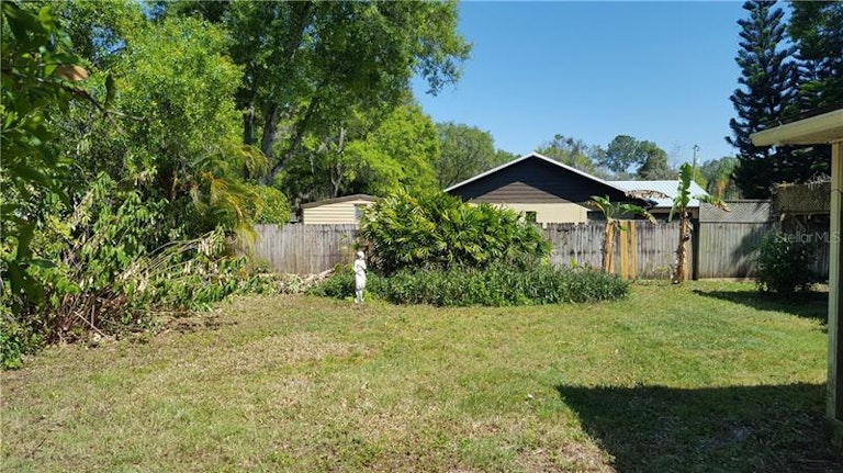 Photo 11 of 16 - 11114 Roberts Ln, Riverview, FL 33578