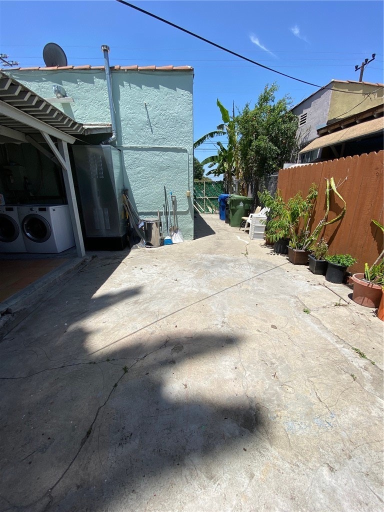 Photo 19 of 29 - 5716 S Normandie Ave, Los Angeles, CA 90037