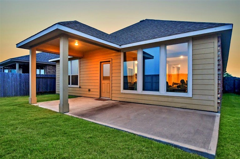 Photo 31 of 37 - 5206 Rue Dela Croix Dr, Katy, TX 77493