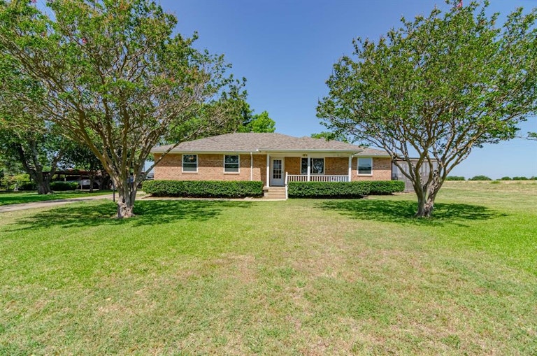 Photo 1 of 37 - 17312 Fm 2755, Lavon, TX 75166