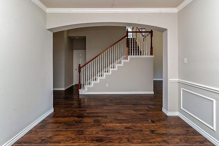 Photo 11 of 32 - 6813 White River Dr, Fort Worth, TX 76179