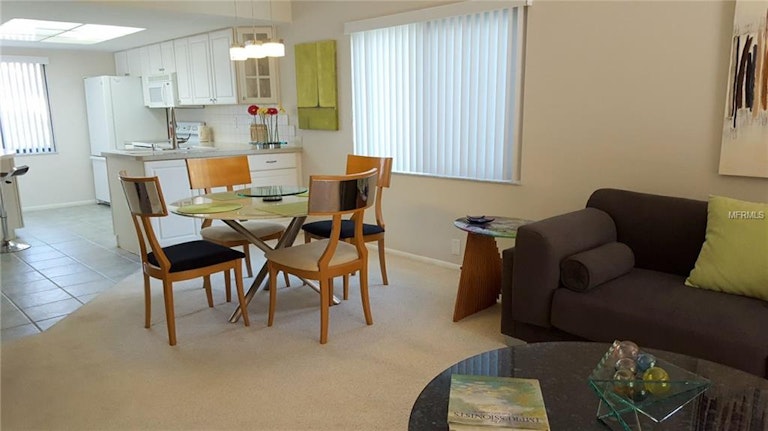 Photo 3 of 25 - 7896 Eagle Creek Dr, Sarasota, FL 34243