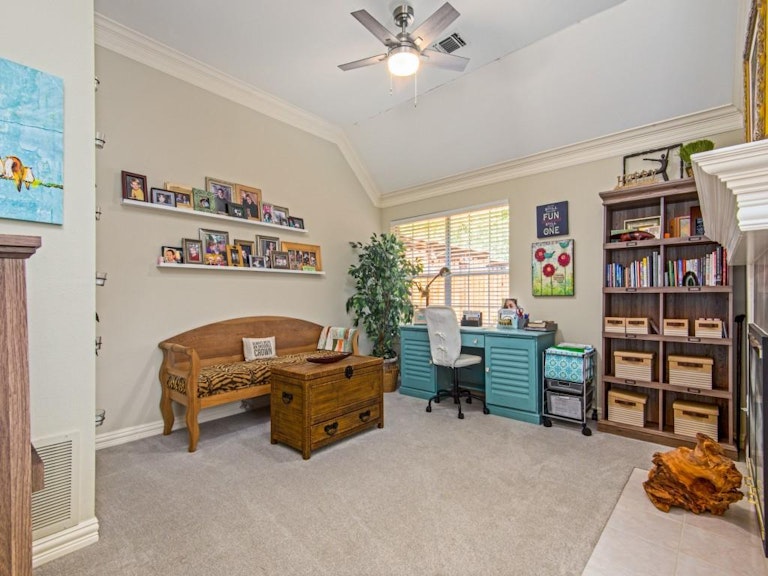 Photo 22 of 36 - 6205 Wittmore Pl, Plano, TX 75093